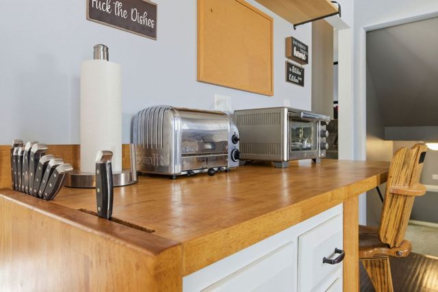 29W200 Forest Avenue, West Chicago, IL 60185