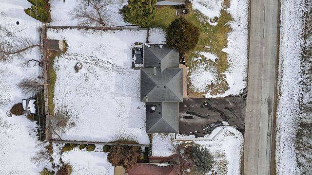 29W200 Forest Avenue, West Chicago, IL 60185