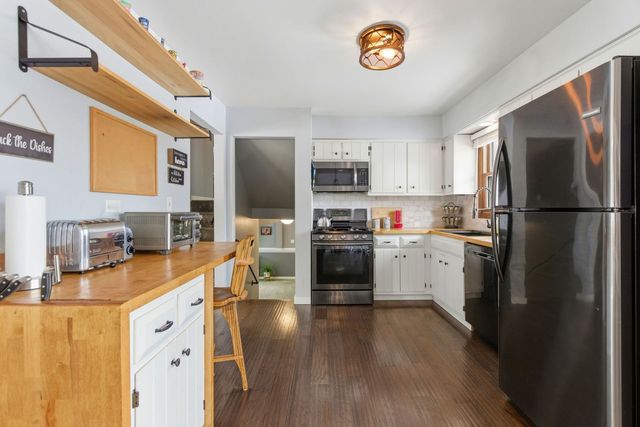 29W200 Forest Avenue, West Chicago, IL 60185