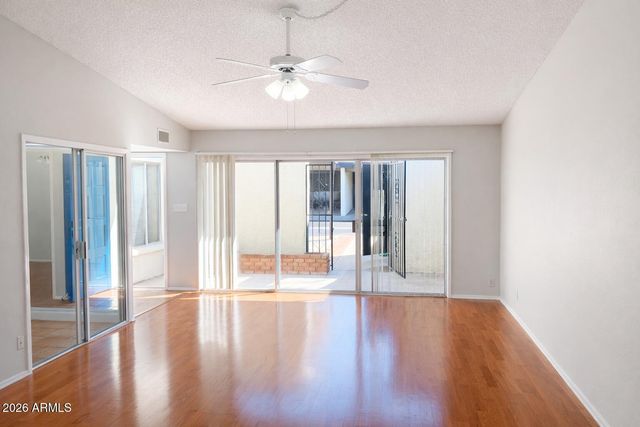 2838 N 49TH Place, Phoenix, AZ 85008