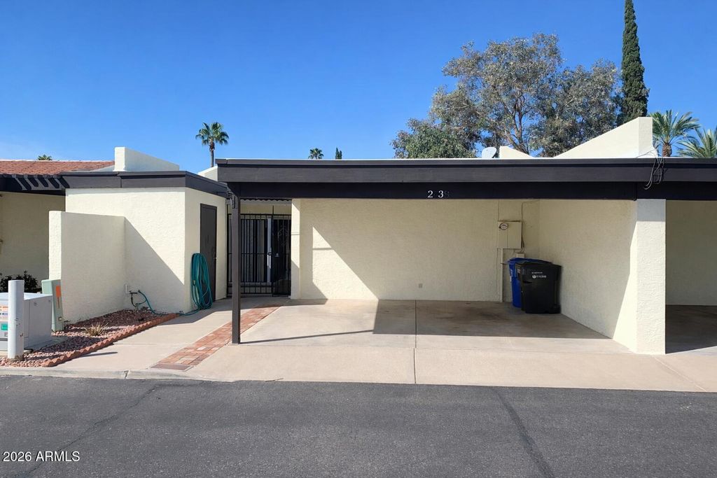 2838 N 49TH Place, Phoenix, AZ 85008