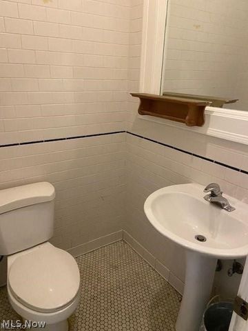 1796 Cumberland Road, Cleveland Heights, OH 44118