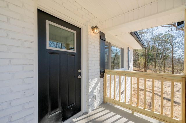 600 1st Street, Lafayette, GA 30728