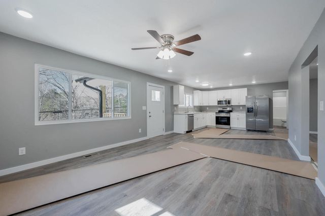 600 1st Street, Lafayette, GA 30728