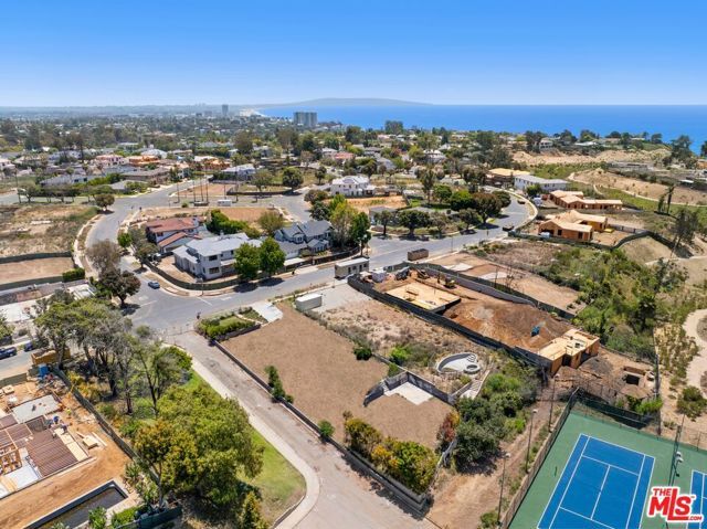 683 Alma Real Drive, Los Angeles, CA 90272