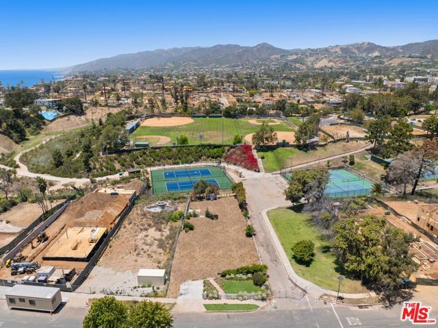 683 Alma Real Drive, Los Angeles, CA 90272