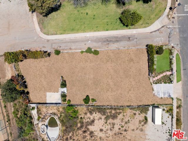 683 Alma Real Drive, Los Angeles, CA 90272