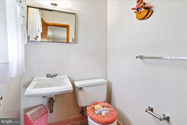 21909 FREDERICK RD, Boyds, MD 20841