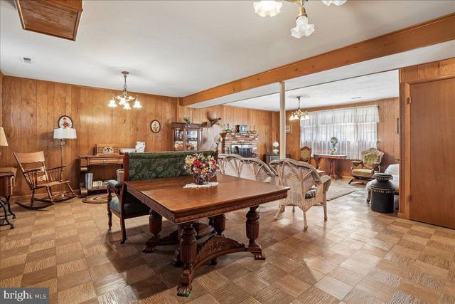 21909 FREDERICK RD, Boyds, MD 20841