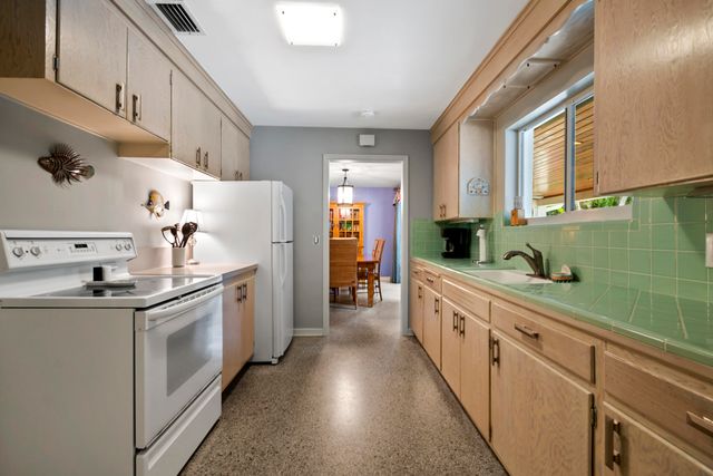 440 Jupiter Lane, Juno Beach, FL 33408