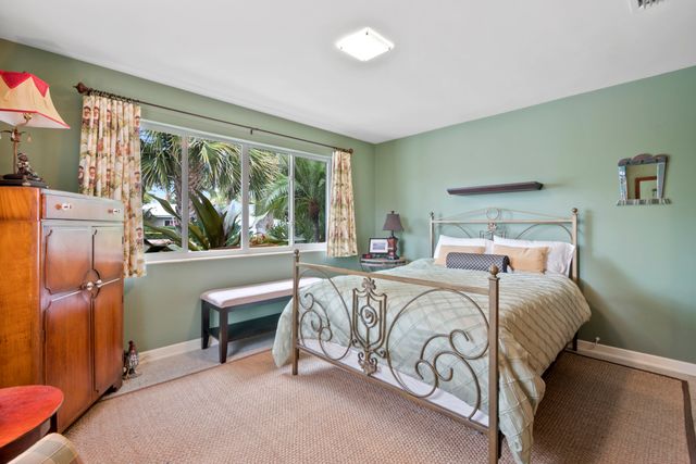 440 Jupiter Lane, Juno Beach, FL 33408