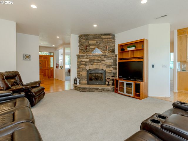 201 ROBSON Rd, Washougal, WA 98671