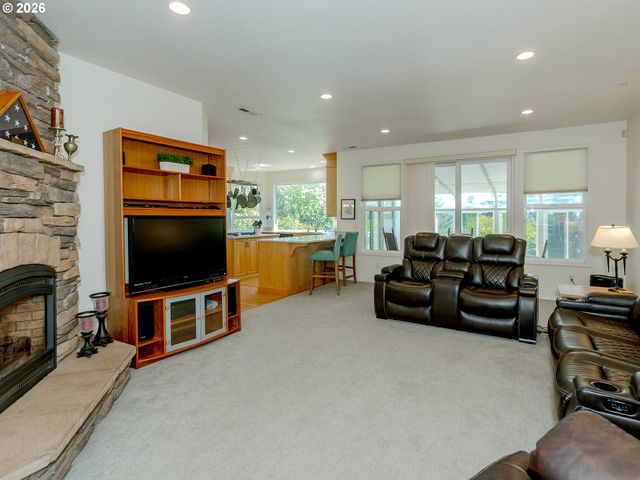 201 ROBSON Rd, Washougal, WA 98671