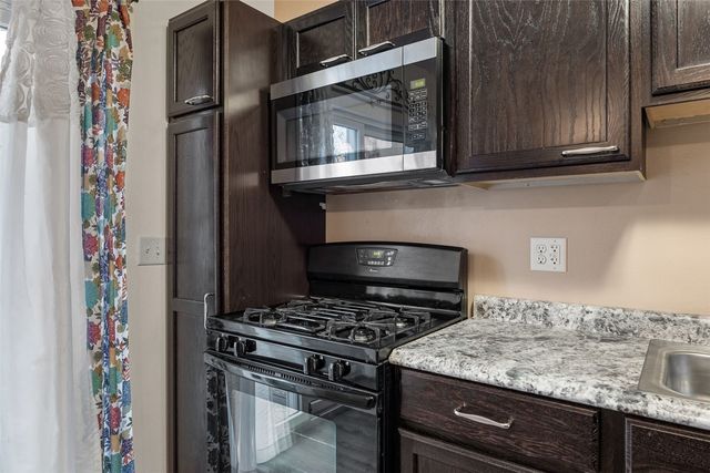 3237 Dalewood Avenue SE, Cedar Rapids, IA 52403