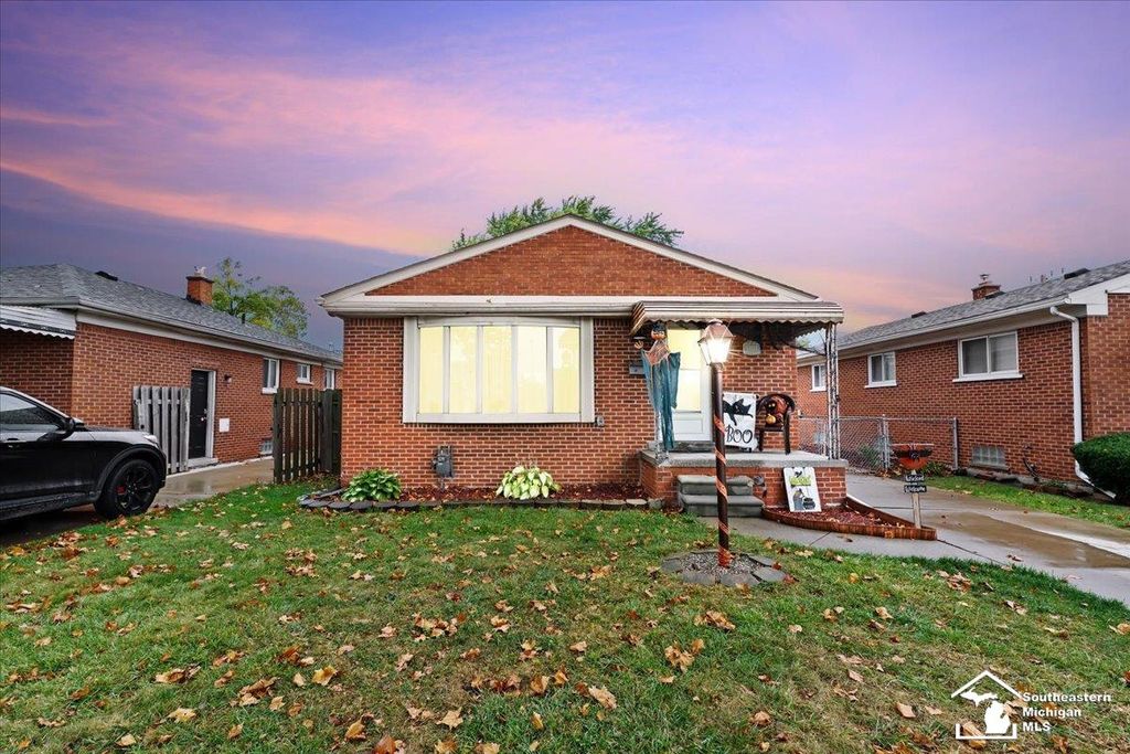 13120 Leroy Drive, Southgate, MI 48195