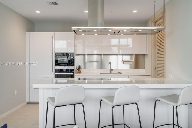 1000 Brickell Plz PH5005, Miami, FL 33131