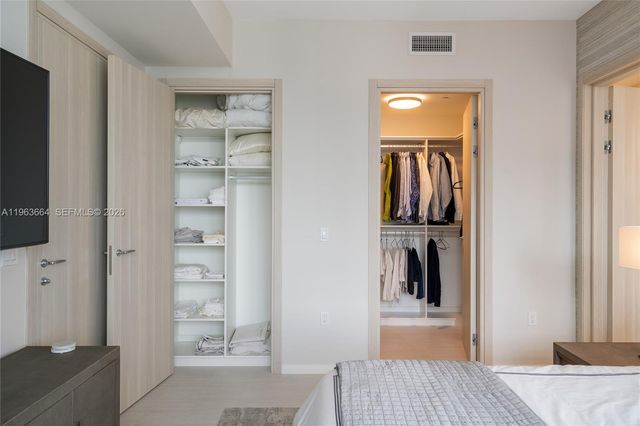 1000 Brickell Plz PH5005, Miami, FL 33131