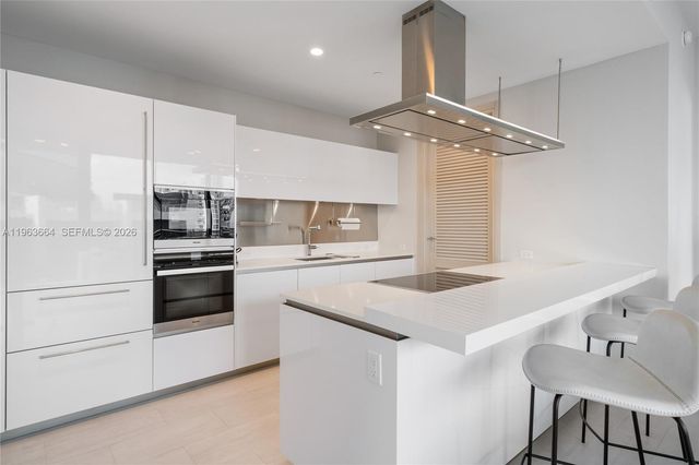 1000 Brickell Plz PH5005, Miami, FL 33131