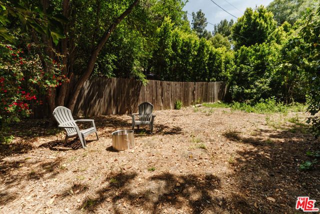 22370 Macfarlane Drive, Woodland Hills (los Angeles), CA 91364