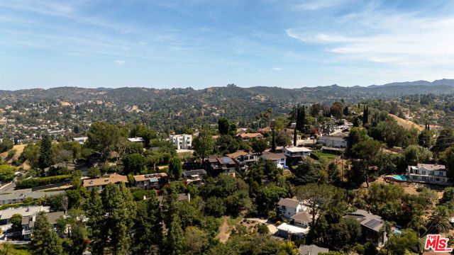 22370 Macfarlane Drive, Woodland Hills (los Angeles), CA 91364