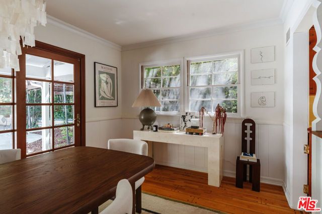 22370 Macfarlane Drive, Woodland Hills (los Angeles), CA 91364