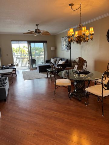 650 Snug Harbor Drive G301, Boynton Beach, FL 33435