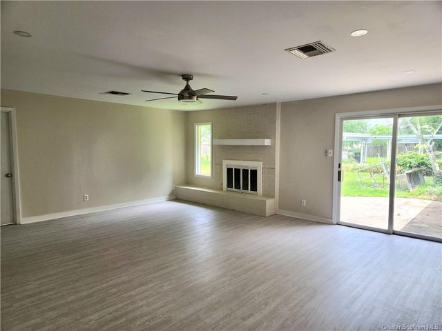 820 Holly Street, Lake Charles, LA 70601