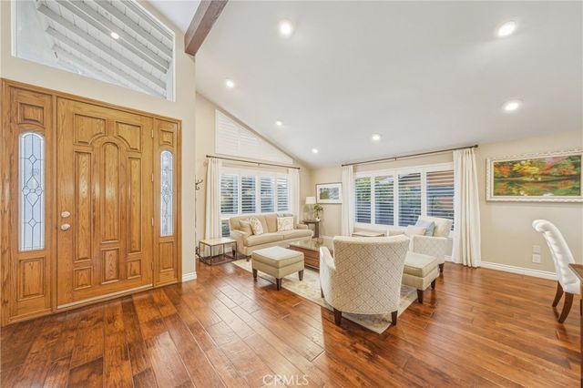 2909 S Diamond Street, Santa Ana, CA 92704