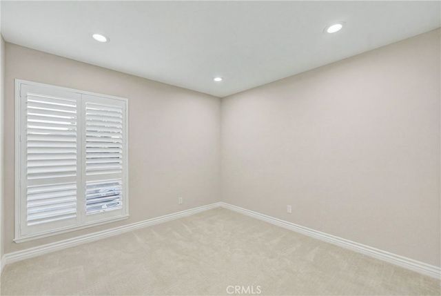 2909 S Diamond Street, Santa Ana, CA 92704