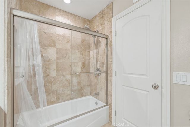 2909 S Diamond Street, Santa Ana, CA 92704