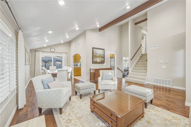 2909 S Diamond Street, Santa Ana, CA 92704