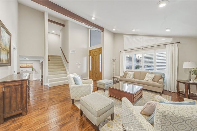 2909 S Diamond Street, Santa Ana, CA 92704