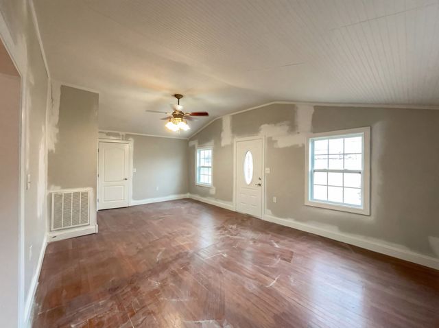 13512 Old Nashville Hwy, Smyrna, TN 37167