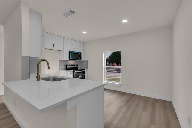 913 Roaming Road Drive, Allen, TX 75002