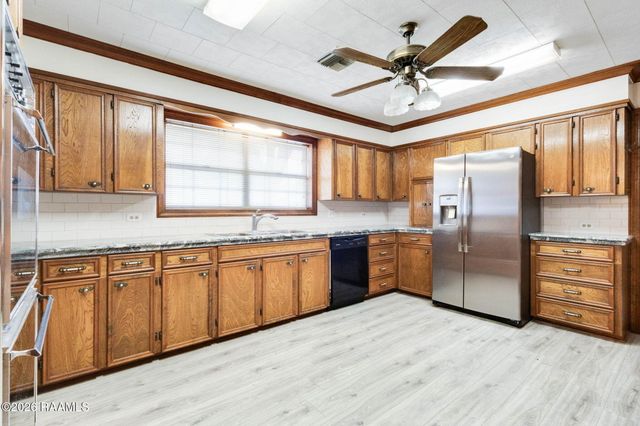 200 N Trahan Avenue, Kaplan, LA 70548