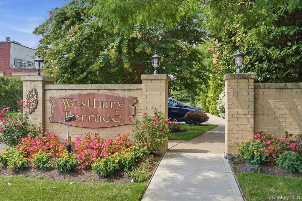 135 Post Avenue 2J, Westbury, NY 11590 — photo 5