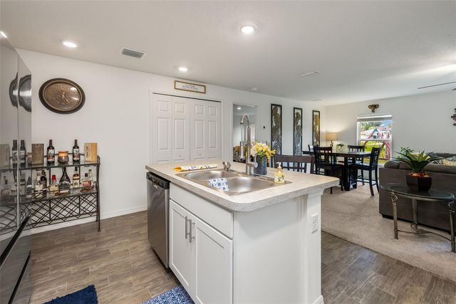 49 LLAMA TRAIL, Palm Coast, FL 32164