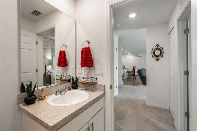 49 LLAMA TRAIL, Palm Coast, FL 32164