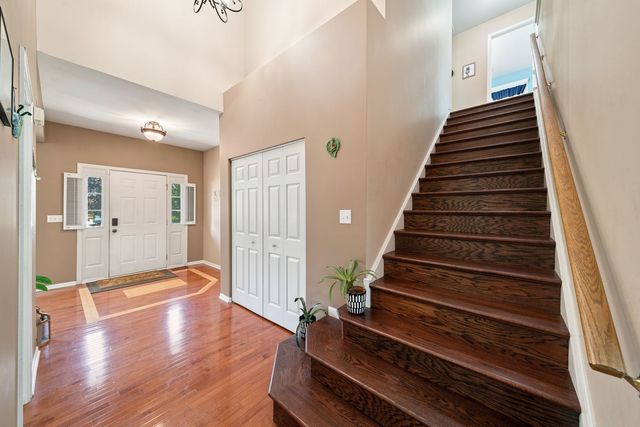 37061 N Bonnie Brae Road, Lake Villa, IL 60046