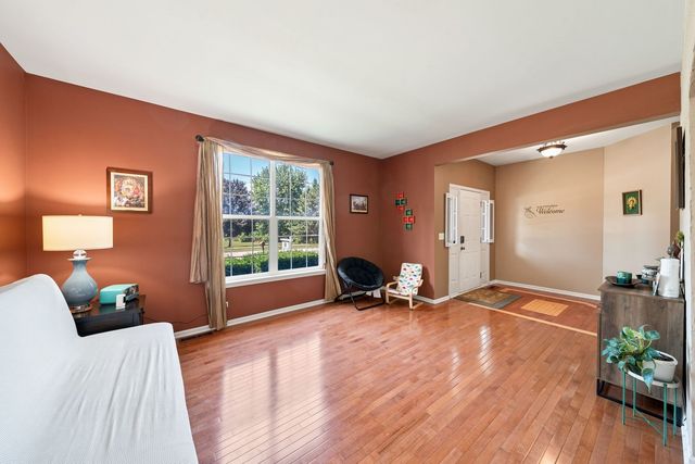37061 N Bonnie Brae Road, Lake Villa, IL 60046