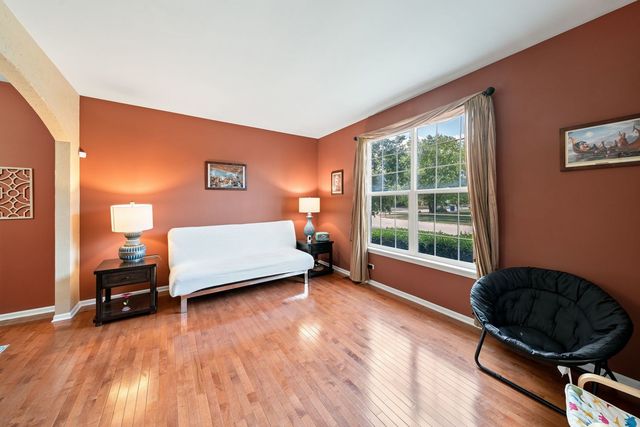 37061 N Bonnie Brae Road, Lake Villa, IL 60046