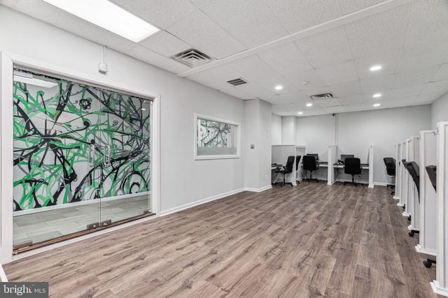 813 N 5TH ST, Philadelphia, PA 19123