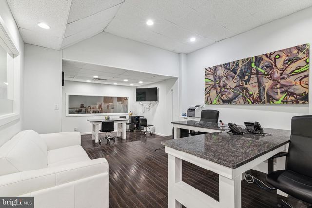 813 N 5TH ST, Philadelphia, PA 19123