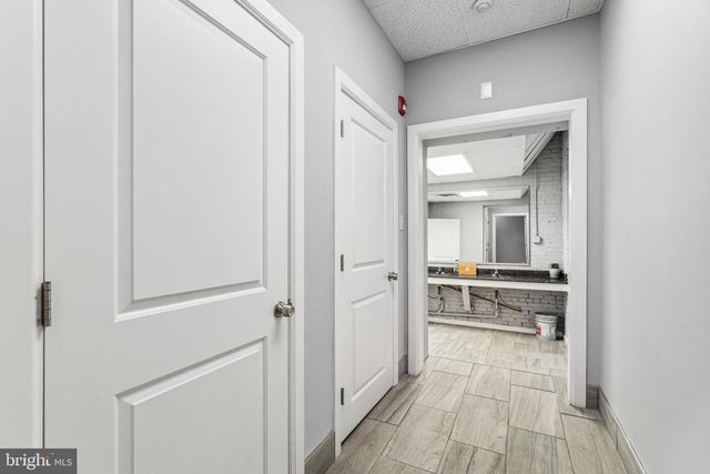 813 N 5TH ST, Philadelphia, PA 19123