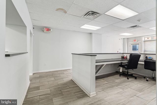 813 N 5TH ST, Philadelphia, PA 19123