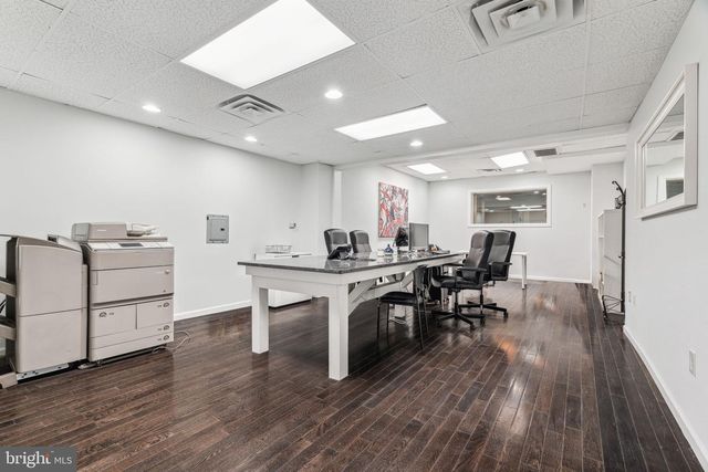 813 N 5TH ST, Philadelphia, PA 19123