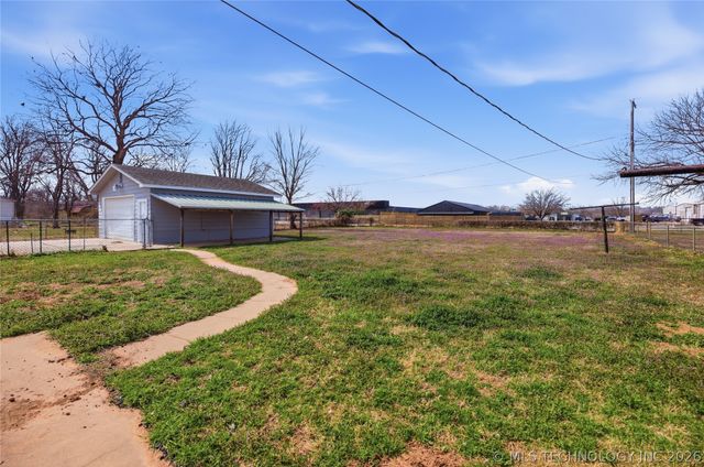 204 N Grant Street, Bixby, OK 74008