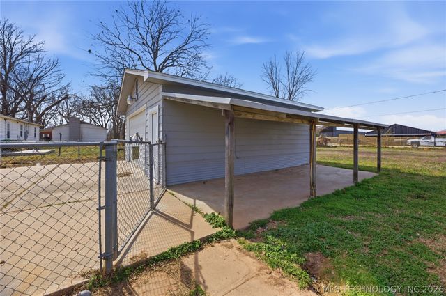 204 N Grant Street, Bixby, OK 74008