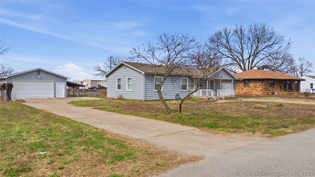 204 N Grant Street, Bixby, OK 74008