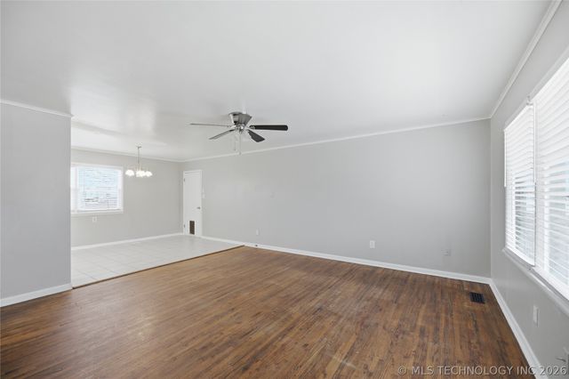 204 N Grant Street, Bixby, OK 74008